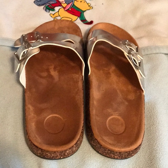 NWOT Sandals - Picture 4 of 5